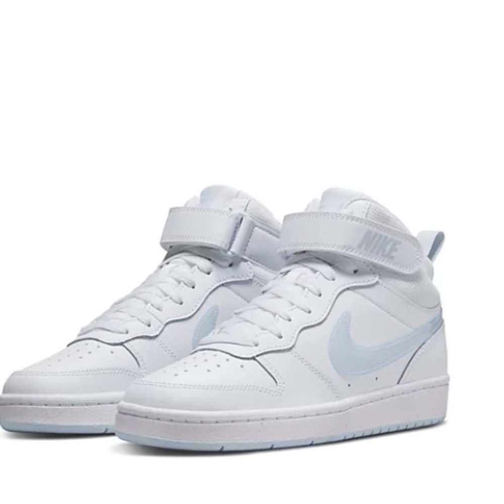 Nike court borough mid 2